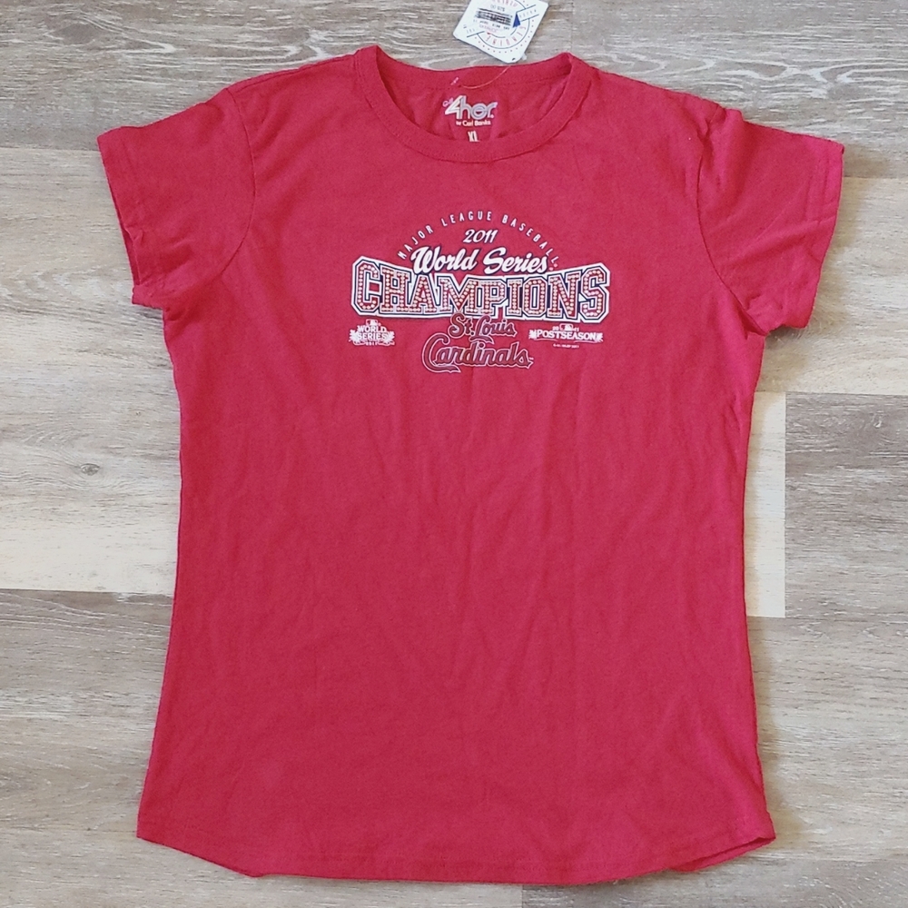 NWT G-III 4Her Carl Banks 2011 St Louis Cardinals World Series Champions Shirt